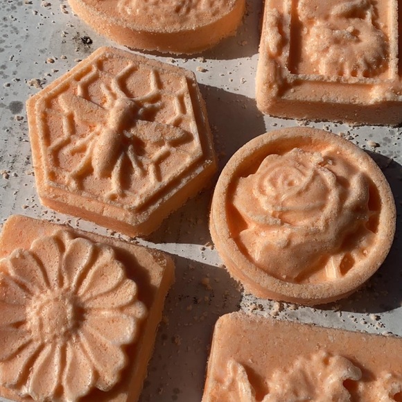 Homemade bath bombs - Picture 3 of 3